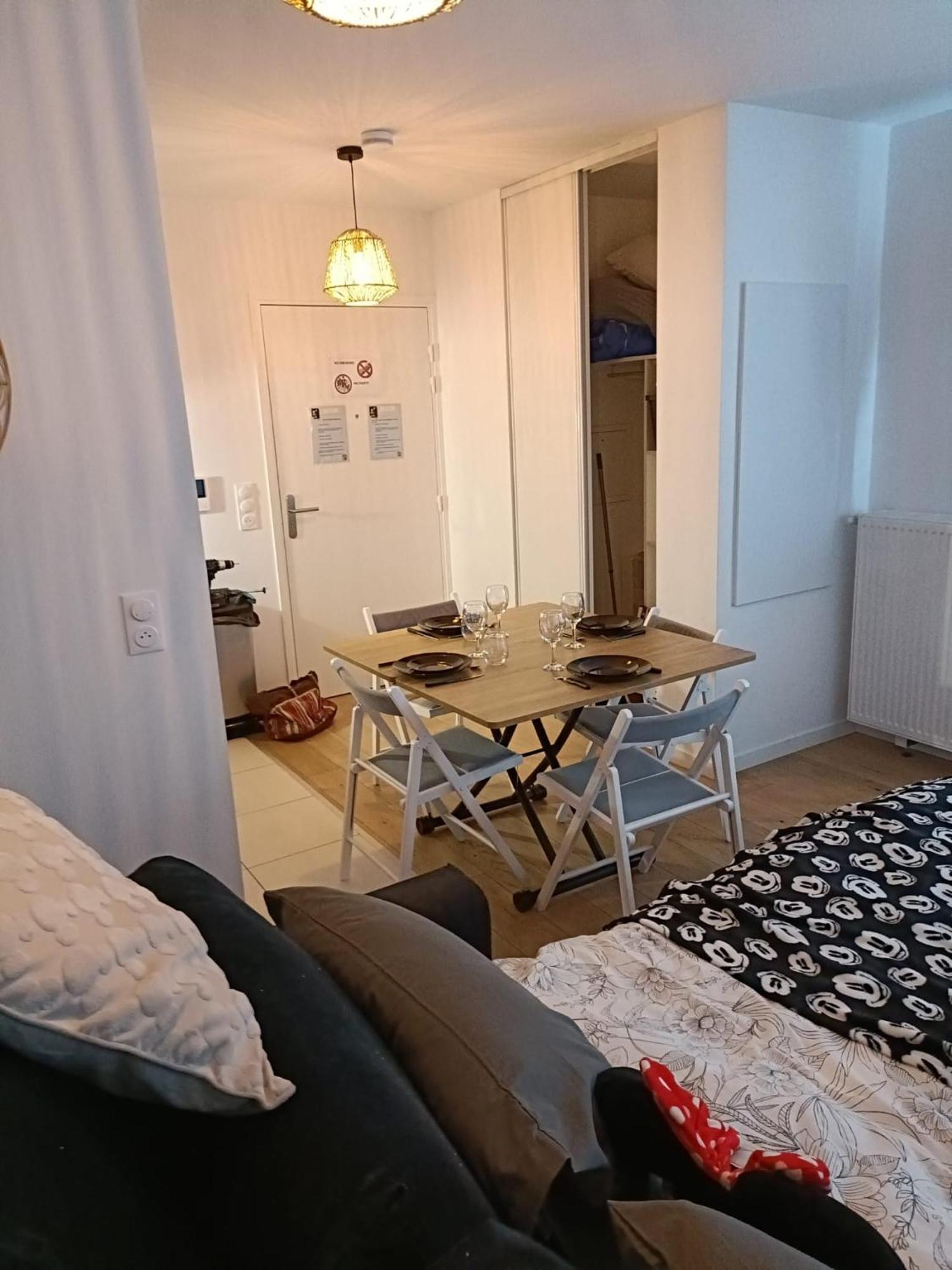 Disney - Paris 5 Min De Disney - Pk Prive Gratuit - 4 Personnes - Terrasse Jardin Chessy  Bagian luar foto