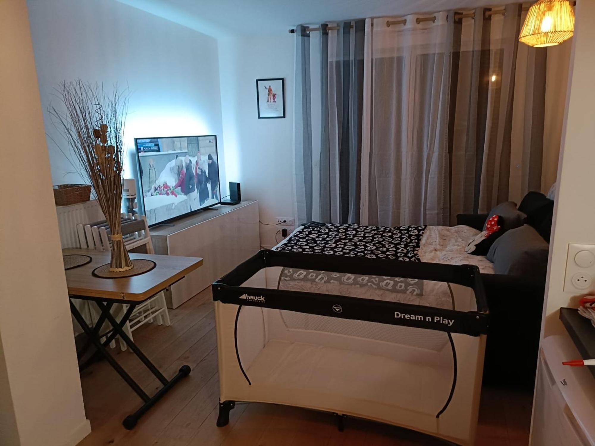 Disney - Paris 5 Min De Disney - Pk Prive Gratuit - 4 Personnes - Terrasse Jardin Chessy  Bagian luar foto