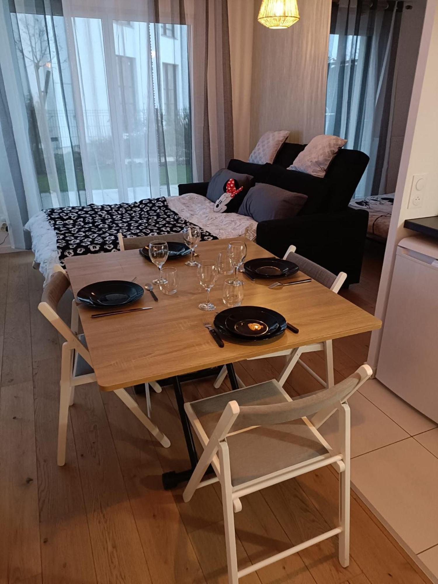 Disney - Paris 5 Min De Disney - Pk Prive Gratuit - 4 Personnes - Terrasse Jardin Chessy  Bagian luar foto