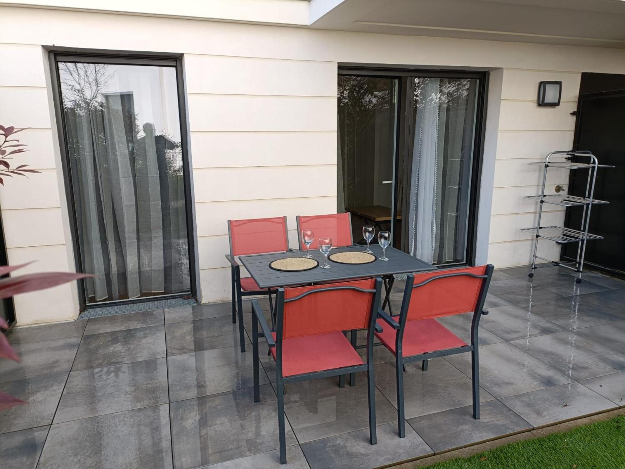 Disney - Paris 5 Min De Disney - Pk Prive Gratuit - 4 Personnes - Terrasse Jardin Chessy  Bagian luar foto